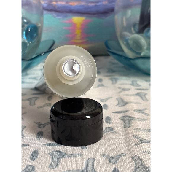 Color Wow Color Security Shampoo - Picture 4 of 4